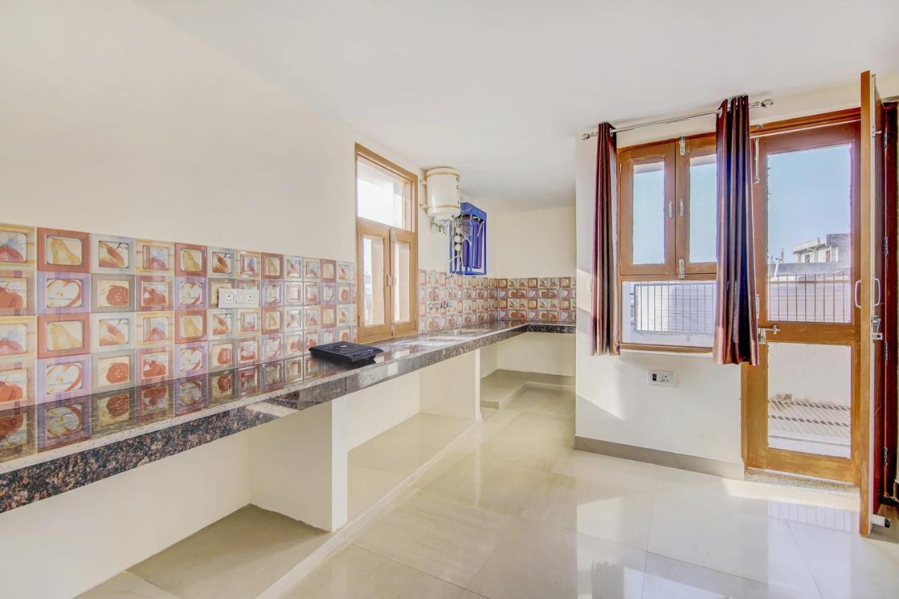 Collection O City Near Prem Mandir Gurgaon Exterior foto